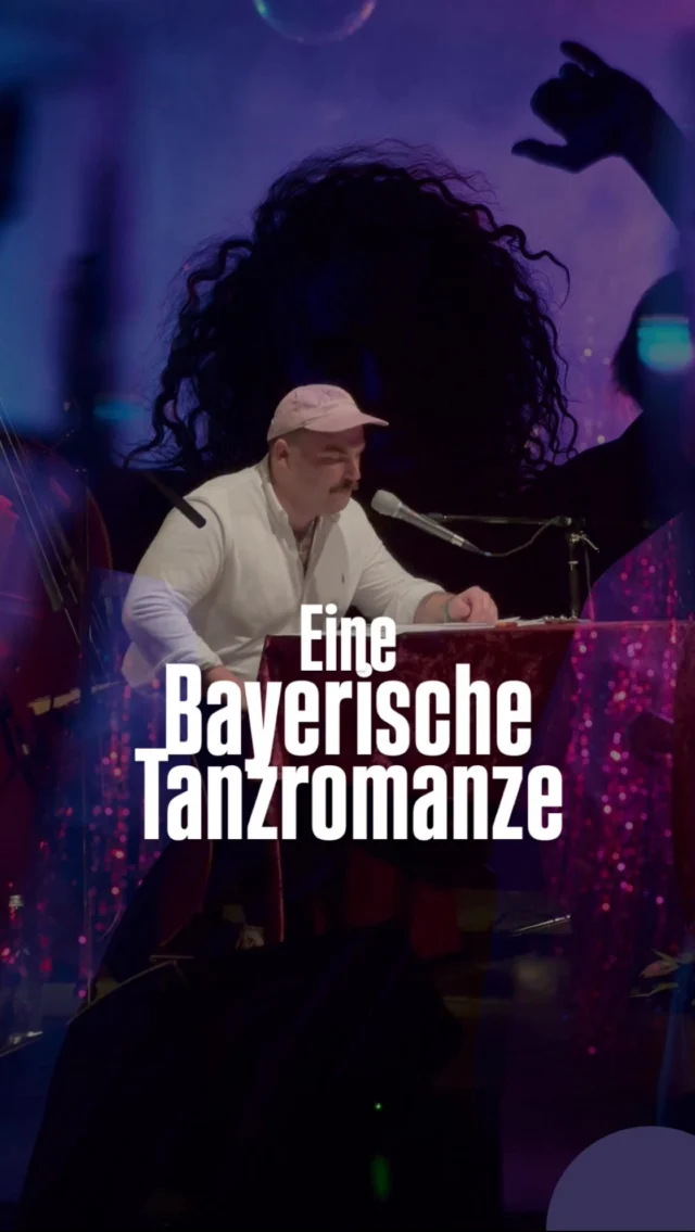 „Tanz ma, oder ned“?
…kein Video zum Drüberfliegen, da muss man sich schon einlassen, auf Lyrik, auf Musik, auf eine Geschichte. Für alle, die das wollen: Lieb mich heiß an kalten Tagen. Ein Winterprogramm, ein Gedichtband, ein Ausflug in die Emotionen der Liebe.
Mit @johannes_thalmayr 

#lyrik #poesieundmusik #winterprogramm #livekonzert #boarisch