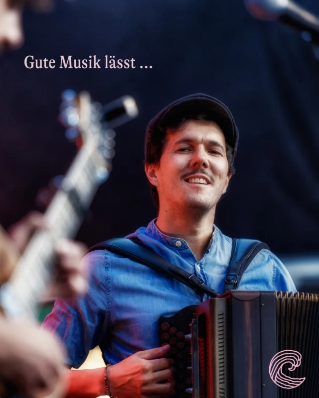 Auf gute Musik ❤️ 
Welche Musik oder Band lässt euch anders in den Alltag zurück gehen???
Fotos by Stefan Pfister
#gutemusikmachtglücklich #noaimusic #handgemachtemusik #akustikmusik #ziach