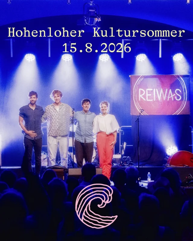 FREIER MENSCH im August…Wir freuen uns @hohenloher_kultursommer !
Fotocredits: Stefan Pfister
#sommerkonzert #freiermensch #sommertour #livekonzert #mundartfolk